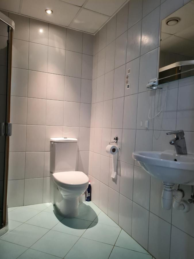 Cozy One Bedroom Apartment In City Center Tallinn Exterior photo