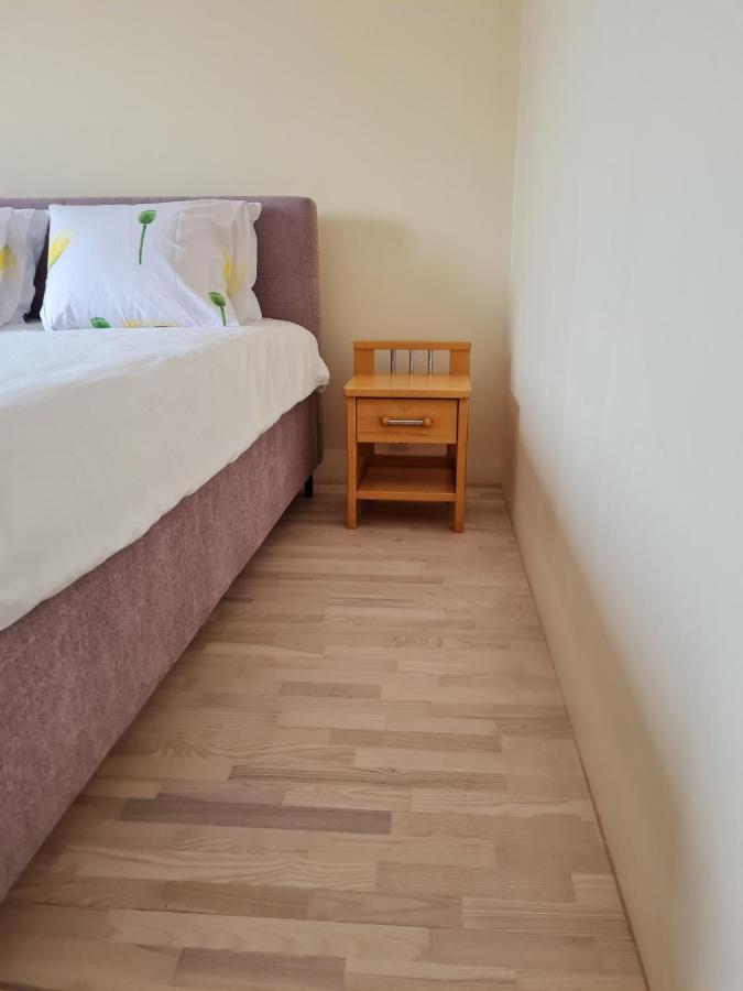 Cozy One Bedroom Apartment In City Center Tallinn Exterior photo