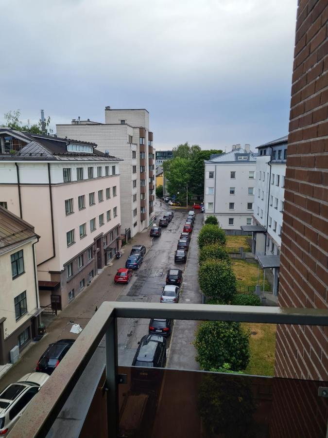 Cozy One Bedroom Apartment In City Center Tallinn Exterior photo